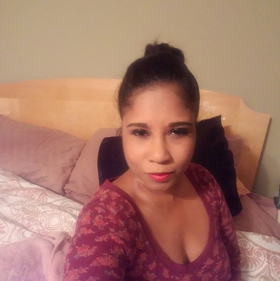 Meet your Posher, Crystal - Picture 1 of 1